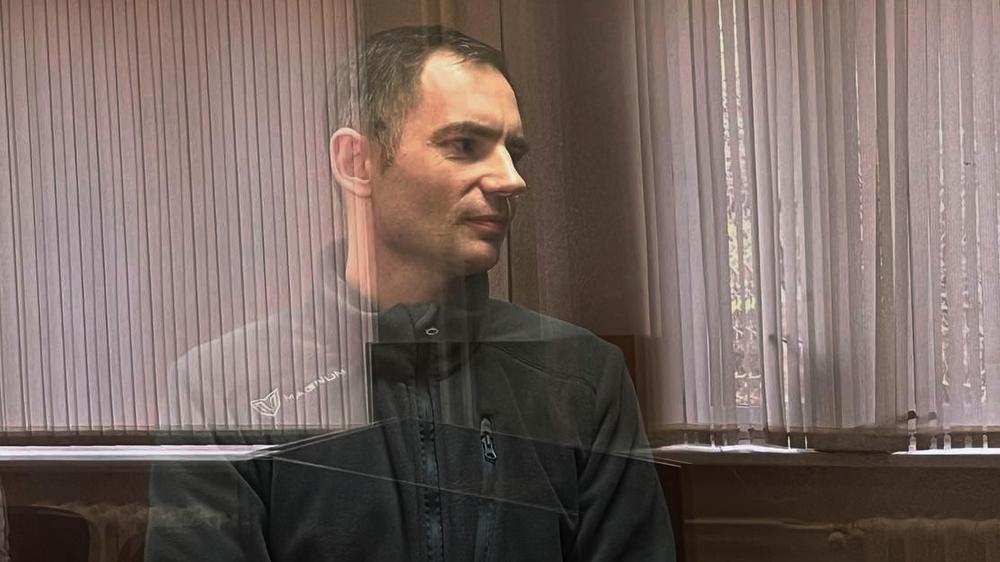 Russland: Der russische Oppositionspolitiker Maxim Kruglow ist zu sieben Jahren Straflager verurteilt worden.