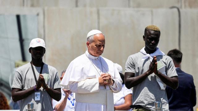 Leo XIV.: Papst beklagt Gleichgültigkeit gegenüber dem Schic