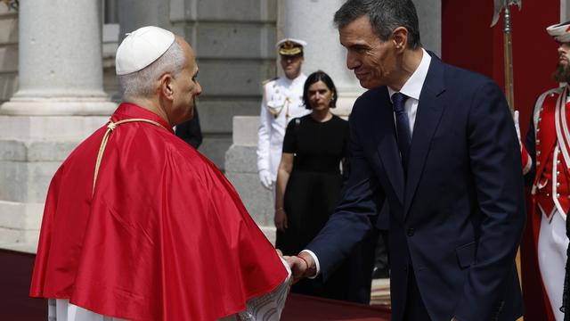Papst Leo XIV. in Spanien: Sánchez und der Papst sind das pazifistische Duo der Stunde