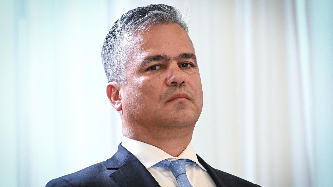 Rumänien: Liberaler Adrian Vestea ist neuer rumänischer Regierungschef