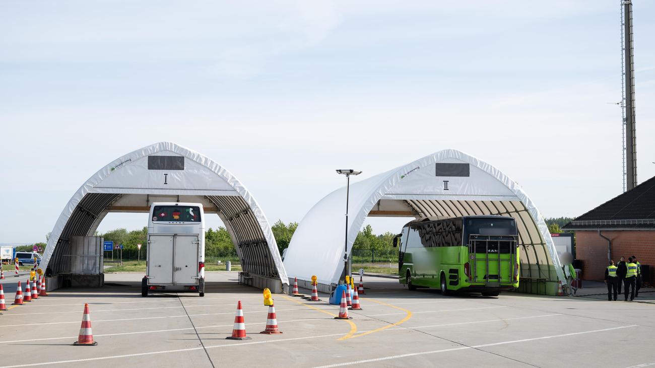 Grenzkontrollen im Schengen-Raum: EU fordert Deutschland zu Ende der Grenzkontrollen auf