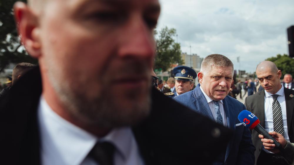 Slowakei Vertrauensfrage Regierung Robert Fico Parlament