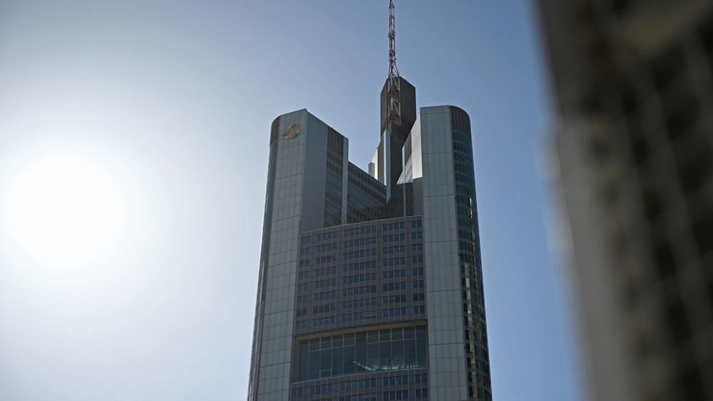 Übernahme Commerzbank UniCredit Bund Aktien