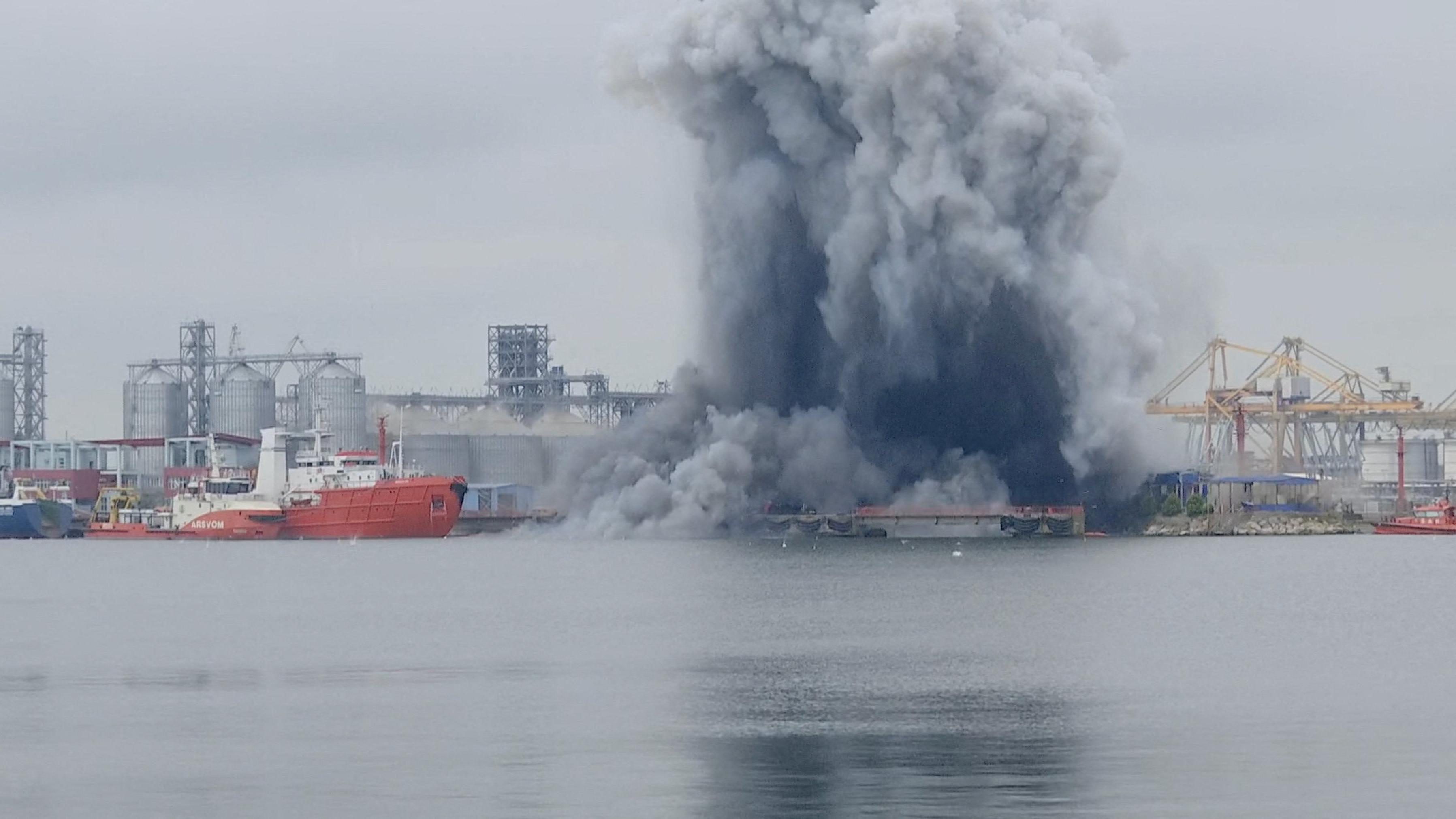 Lage in der Ukraine: Der rumänische Hafen Constanța nach der Explosion einer fehlgeleiteten ukrainischen Seedrohne am 5. Juni