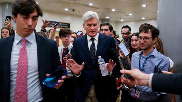 Bill Cassidy: Republikanischer Senator wirft Trump Intransparenz im Irankrieg vor