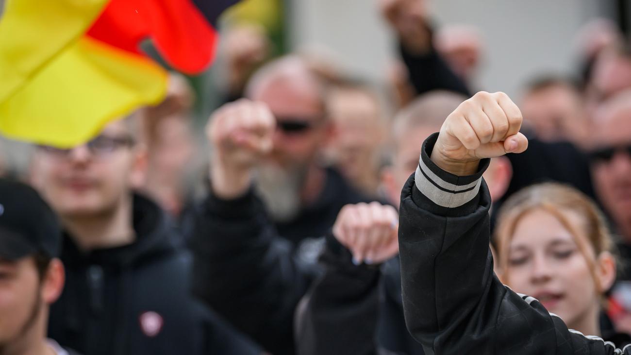 Verfassungsschutz: Verfassungsschutz benennt Rechtsextremismus erneut als größte Gefahr 