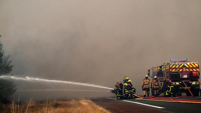 Waldbrände: Mehr als 200.000 Menschen fliehen im Südwesten Frankreichs vor Feuern