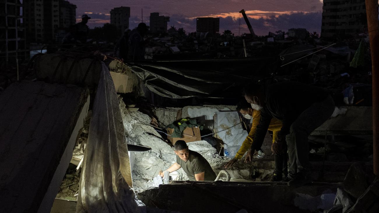 Venezuela'da Deprem: 'Tek umudum cesedini bulabilmek'