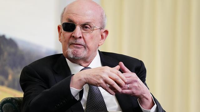 Salman Rushdie: Terrorismusprozess gegen Attentäter von Salman Rushdie hat begonnen