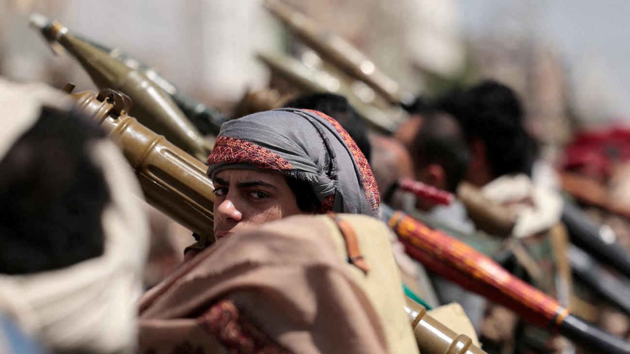 Rotes Meer: Huthis melden Angriffe auf Ölkonzern in Saudi-Arabien