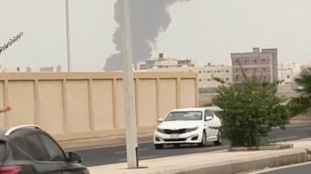  Am 25. Juli steigt nach einem Angriff auf Dschisan in Saudi-Arabien Rauch auf.
