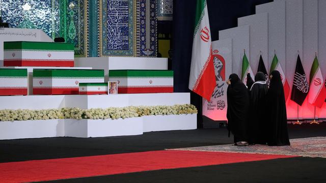 Irankrieg: Öffentliche Trauerfeiern für Chamenei beginnen