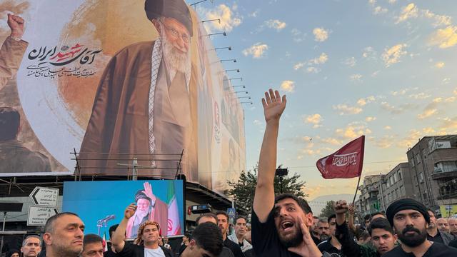 Irankrieg: Irans oberster Führer droht mit Rache für den Tod seines Vaters