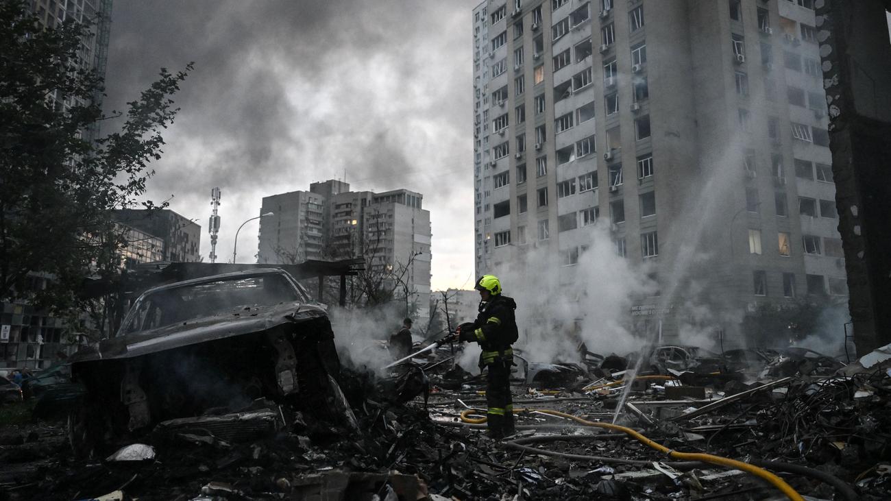 Russische Luftangriffe: Schwere russische Angriffe auf die Ukraine vor Nato-Gipfel
