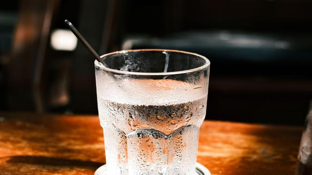 Kostenloses Leitungswasser: Der falsche Geiz
