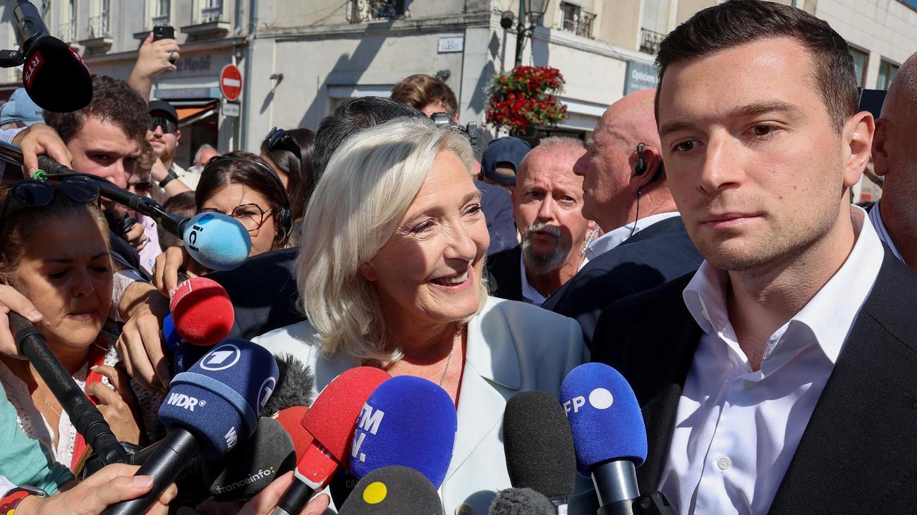 Rassemblement National : Marine Le Pen kündigt gemeinsamen Wahlkampf mit Jordan Bardella an