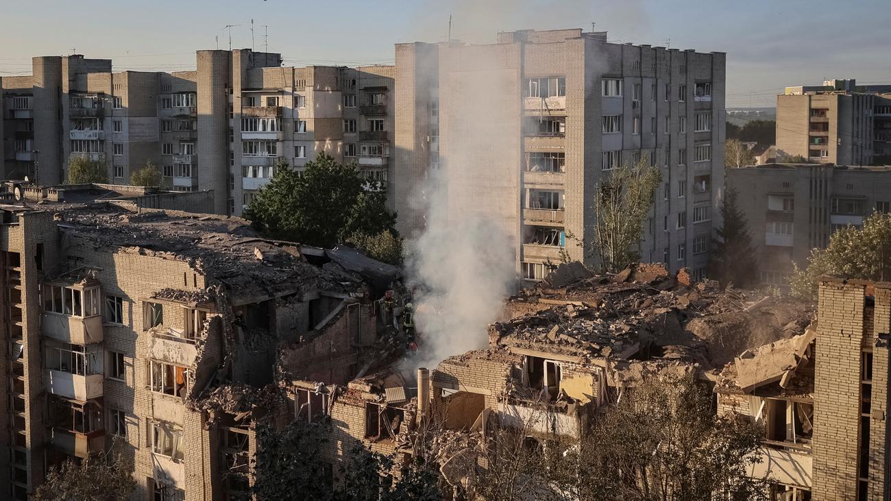Ukrainekrieg: Ukraine meldet Tote und viele Verletzte nach russischen Angriffen