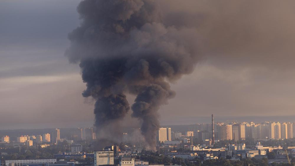 Russland Luftangriff Kyjiw Ukraine Raketen Drohnen