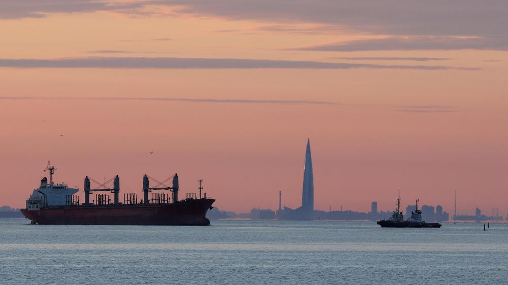Ukraine Russland Drohnenangriff Ölanlagen Ostsee St. Petersburg