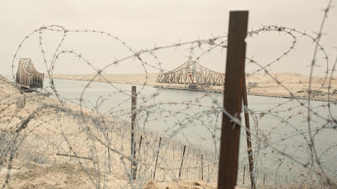 Waterways and canals: How do you open the Strait of Hormuz?