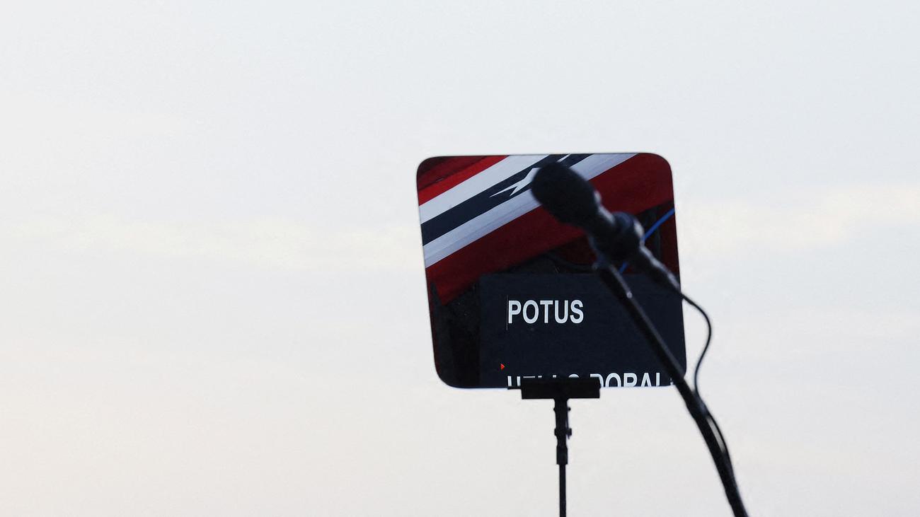 US-Regierung: Trumps Teleprompterbediener muss wegen Wettaffäre Geldstrafe zahlen
