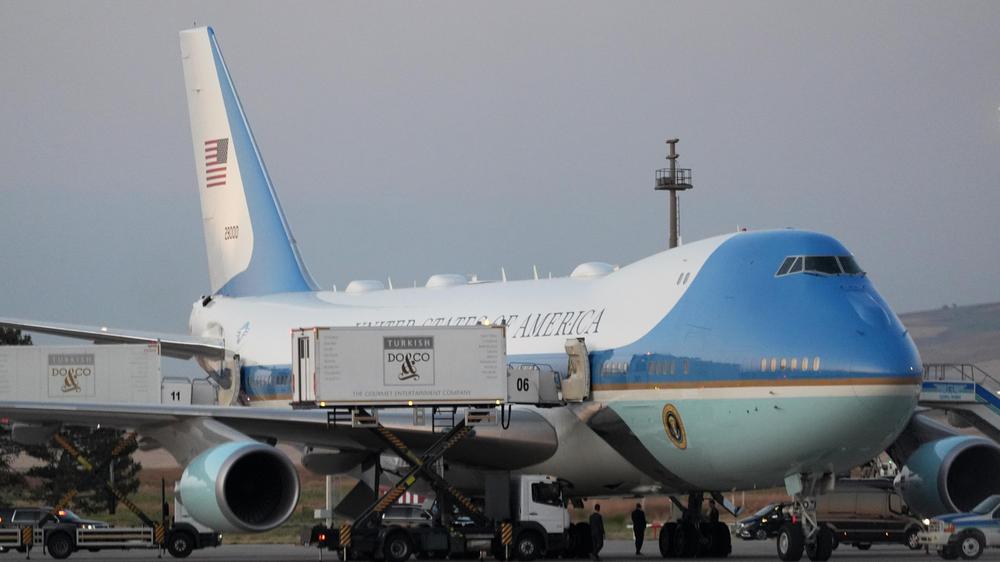 Donald Trump Nato-Gipfel Flugzeug Iran Morddrohung