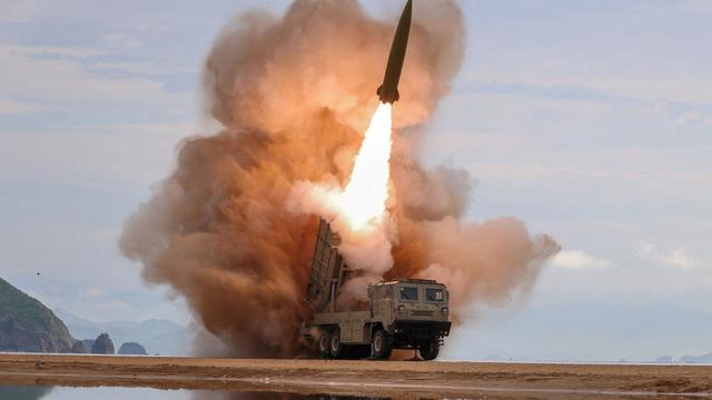Koreakonflikt: Nordkorea feuert über zehn Kurzstreckenraketen ab