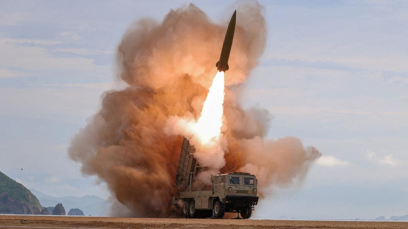 Koreakonflikt: Nordkorea feuert über zehn Kurzstreckenraketen ab