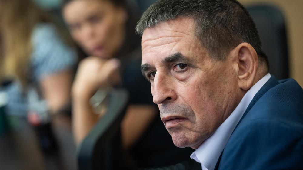 Parteiwechsel in Israel: Yoav Segalovich bei einer Sitzung der Knesset im Oktober 2025