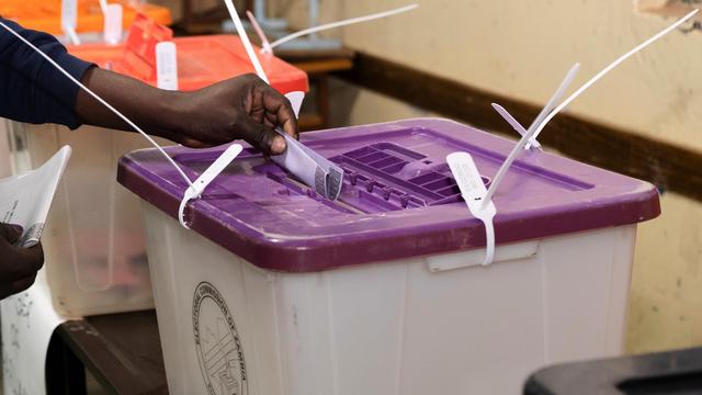 Brian Mundubile : Oppositionschef nach Präsidentschaftswahl in Sambia verhaftet