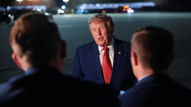 Der US-Überblick am Morgen: Trump bestätigt Flugzeugwechsel, Gericht stoppt seine Briefwahlpläne