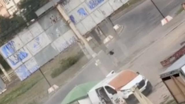 Krieg gegen die Ukraine: Video zeigt russische Drohne bei Jagd auf Zivilisten in Cherson