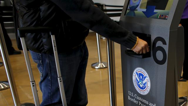 Einwanderungspolitik der USA: US-Regierung will bis zu 200.000 Visa widerrufen