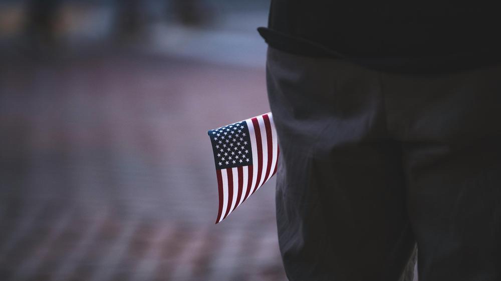 USA: Die zwei großen Parteien geraten gerade vor allem wegen der Kandidaten aus dem eigenen Lager unter Druck.