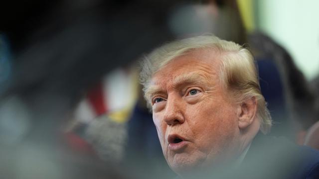 Der US-Überblick am Morgen: Bundesstaaten klagen gegen Trump-Zölle, Streit um Reflecting Pool
