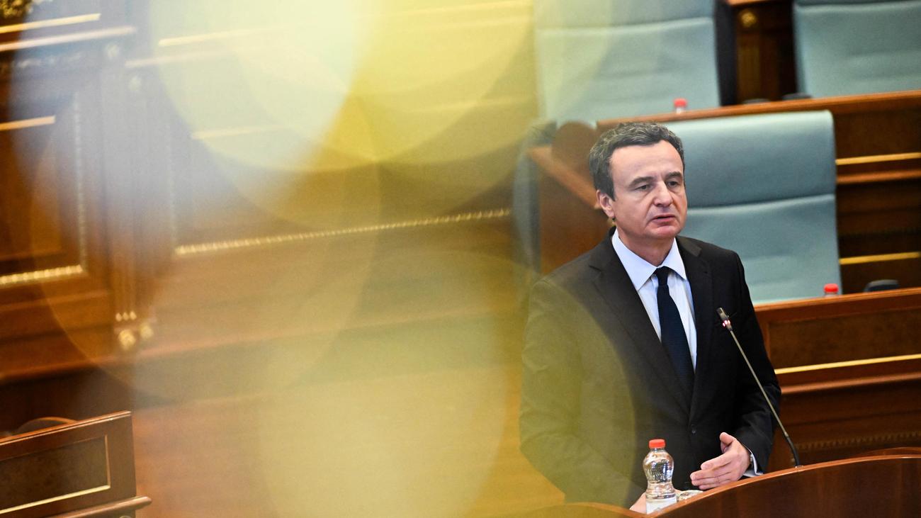 Kosovo: Kosovos Parlament wählt Albin Kurti erneut zum Ministerpräsidenten