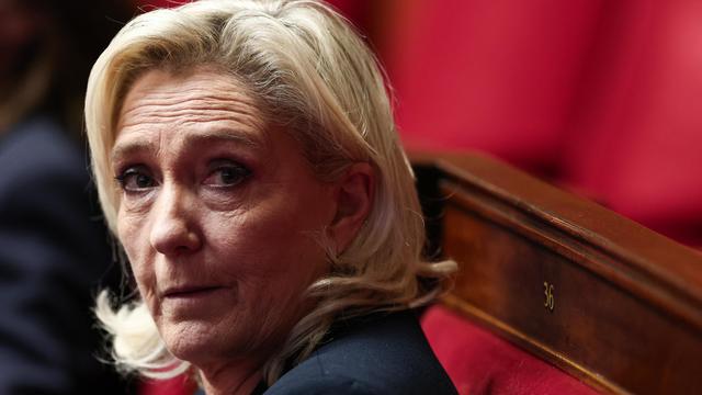 Marine Le Pen: Frankreichs Le Pen weist Druck aus Russland zurück