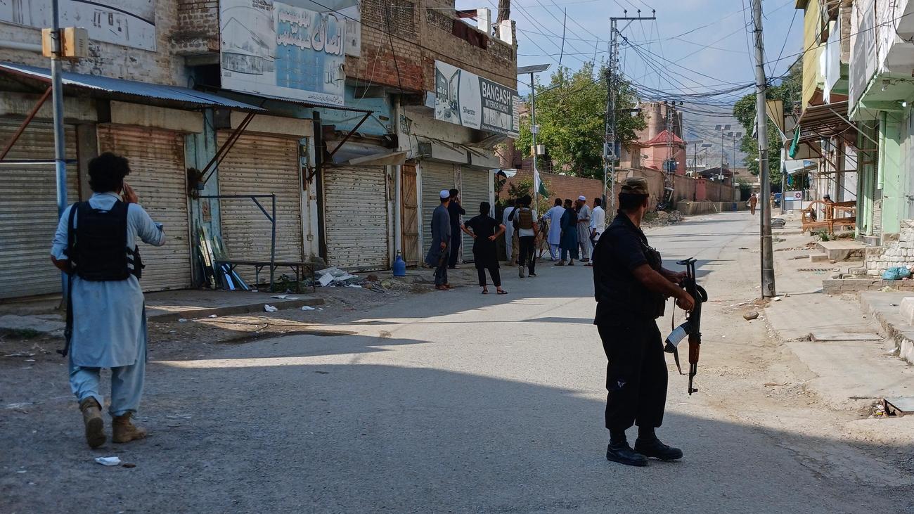 Pakistan: Many dead in car bomb attack in Pakistan