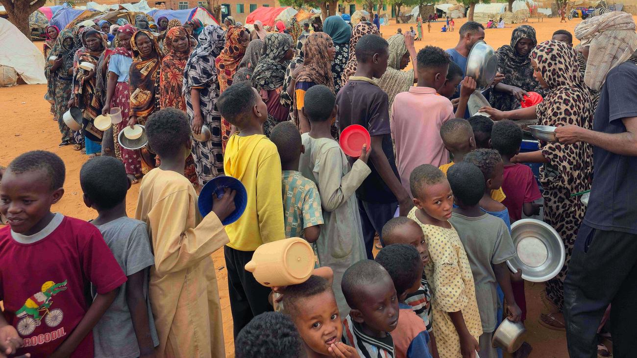 Bürgerkrieg im Sudan: Mehrere Außenminister warnen vor Hungerkatastrophe ...