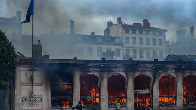 Proteste in Frankreich: Ausschreitungen bei Protesten in Frankreich
