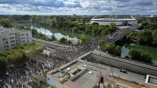 Proteste in Frankreich: Macron will vor neuen Protesten mit Schülern sprechen