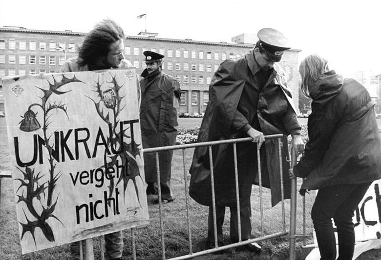Volkskammerwahl: Als die DDR ein freies Land war | ZEIT ONLINE