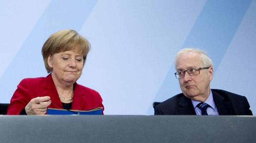 Energiepolitik: Brüderle fällt Merkel in den Rücken