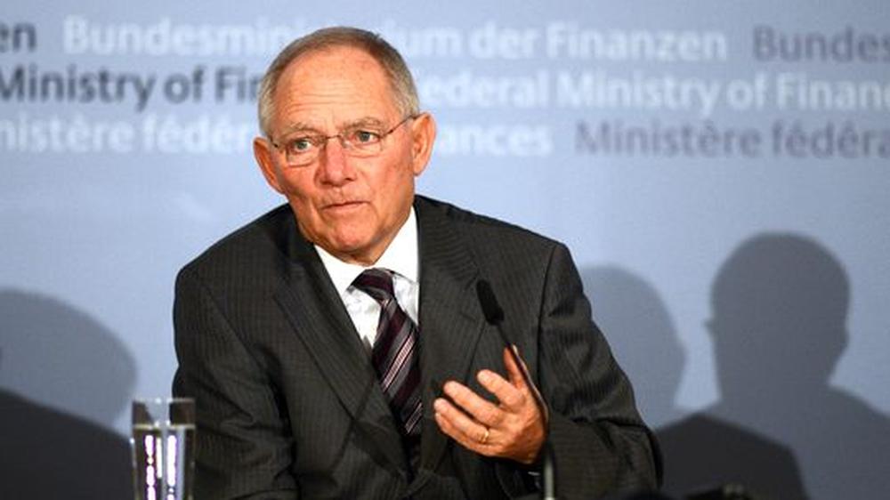 Euro-Krise: Wolfgang Schäuble erklärt in Berlin die Beschlüsse der Euro-Finanzminister zu Griechenland.