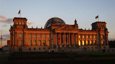 Studie Mehr Als 60 Prozent Bezweifeln Demokratie In Deutschland Zeit Online