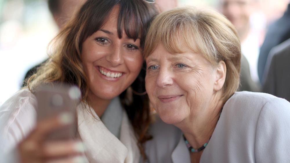 Angela Merkel: Bundeskanzlerin Angela Merkel während des Wahlkampfs in Mecklenburg-Vorpommern