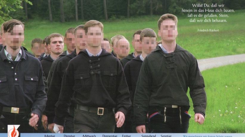 Identitäre Bewegung: Mit einem Neonaziverein "auf Fahrt und Lager