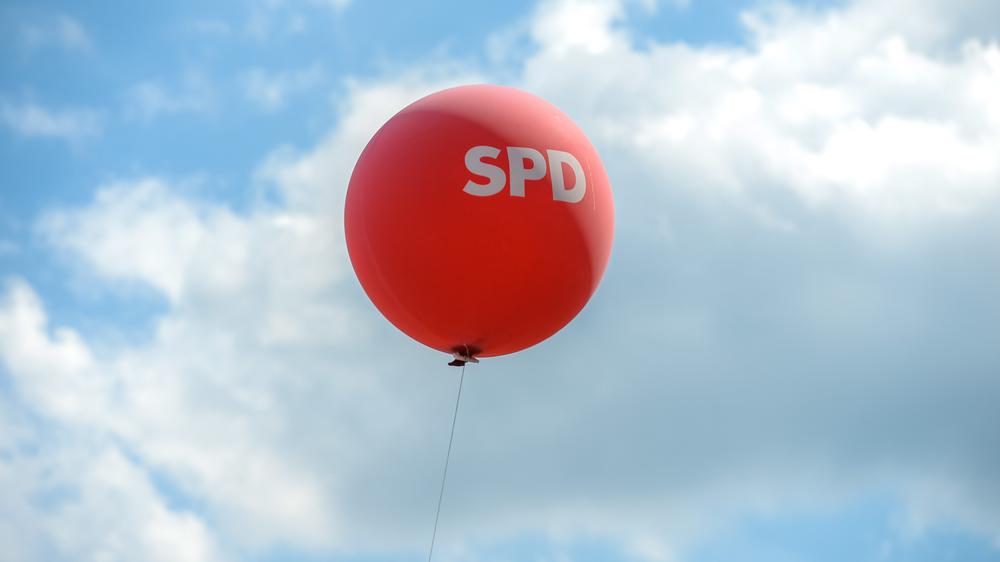 SPD-Wahlprogramm: Die SPD hat ihr Wahlprogramm verstolpert.