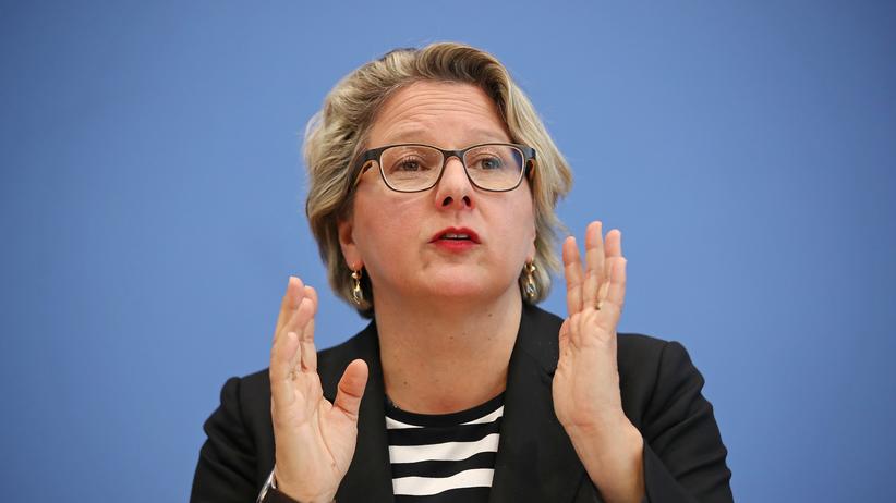 Svenja Schulze: Bundesumweltministerin Svenja Schulze bei einer Pressekonferenz im Oktober 2018