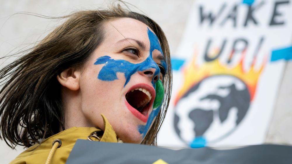 Fridays for Future: Klimaschutzprotest einer Fridays-for-Future-Aktivistin